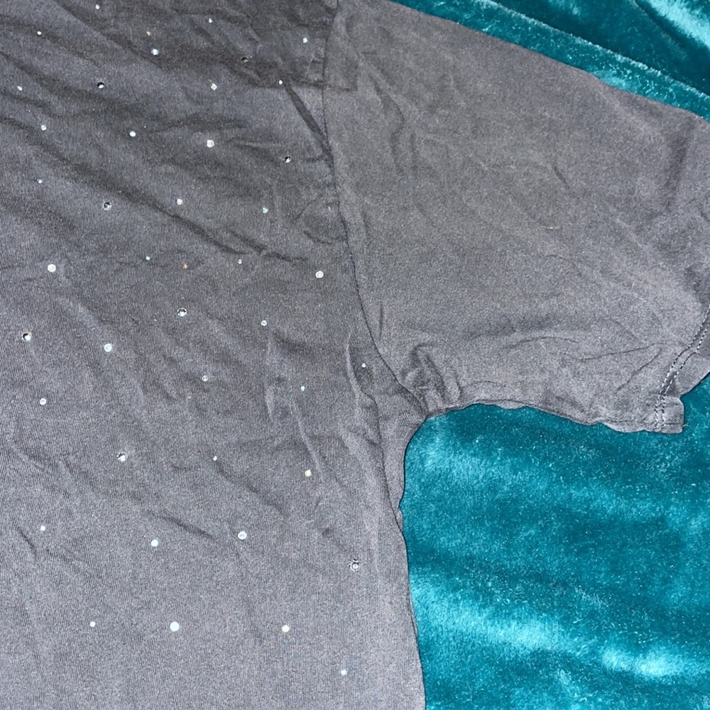 Cropped Tee - Picture 2 of 3